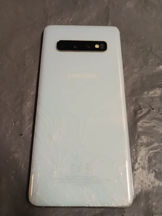 SAMSUNG GALAXY S10 SMARTPHONE