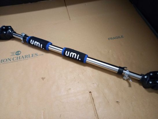 UNBOXED UMI PULL UP BAR