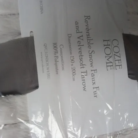 BOXED COZEE HOME REVERSIBLE SNOW FAUX FUR AND VELVETSOFT THROW