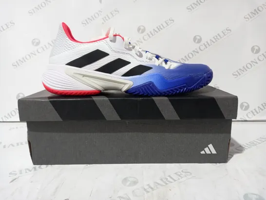 BOXED PAIR OF ADIDAS BARRICADE M SHOES IN BLUE/WHITE/RED UK SIZE 9.5