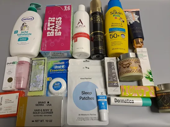 LOT OF ASSORTED HEALTH AND BEAUTY ITEMS TO INCLUDE TED BAKER HAND CREAM, SLEEP PATCHES AND BATH BOMBS