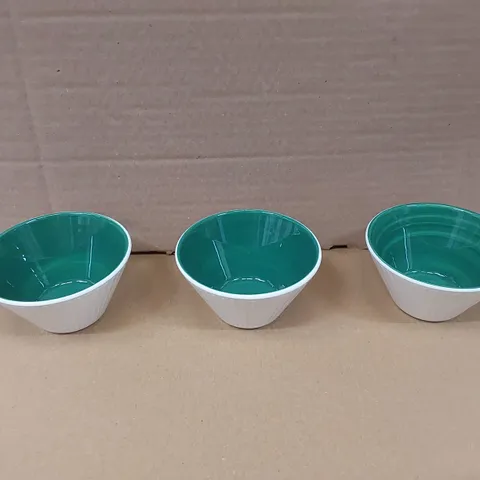 BOXED SET OF APPROX 11 PERFORMANCE GREEN INSIDE BRUSH BOWLS, 10cm