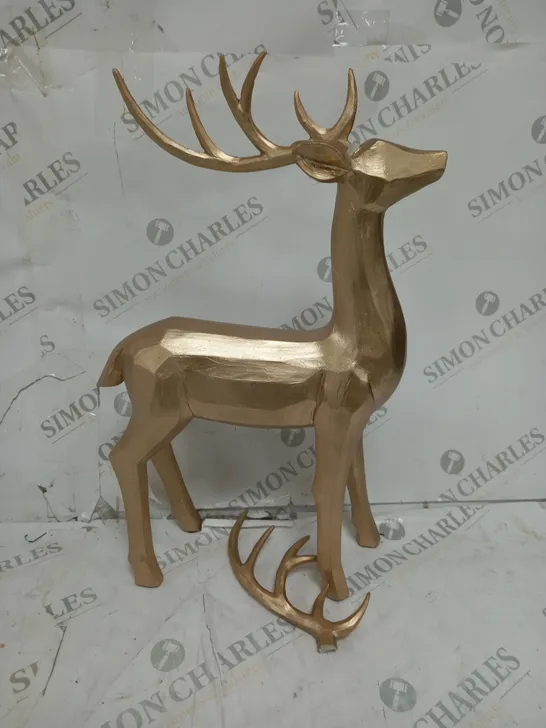 GOLDEN STAG ORNAMENT 