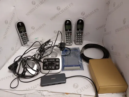 BOX OF ASSORTED ELECTRICAL ITEMS TO INCLUDE USB, LANDLINE PHONES 