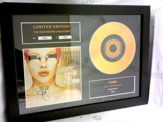 4 ASSORTED MUSIC ARTIST AND CD ARTWORKS TO INCLUDE; SAM FENDER, GUNS N ROSES, QUEEN AND P!NK