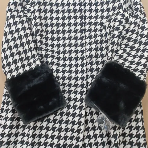 HELENE BERMAN COLLARLESS HOUNDSTOOTH FAUX FUR CUFF COAT BLACK/WHITE SIZE 12