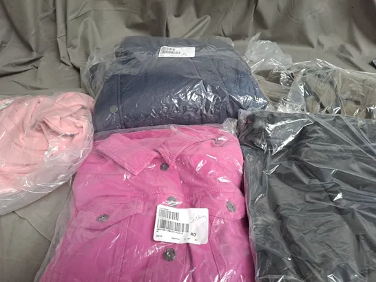 BOX OF APPROX 10 ASSORTED CLOTHING ITEMS TO INCLUDE - JACKET , COAT , GILET ETC