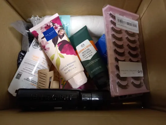 BOX OF APPROXIMATELY 20 ASSORTED COSMETICS TO INCLUDE LOREAL SHOWER GEL, TED BAKER BODY WASH, EYELASH SET ETC