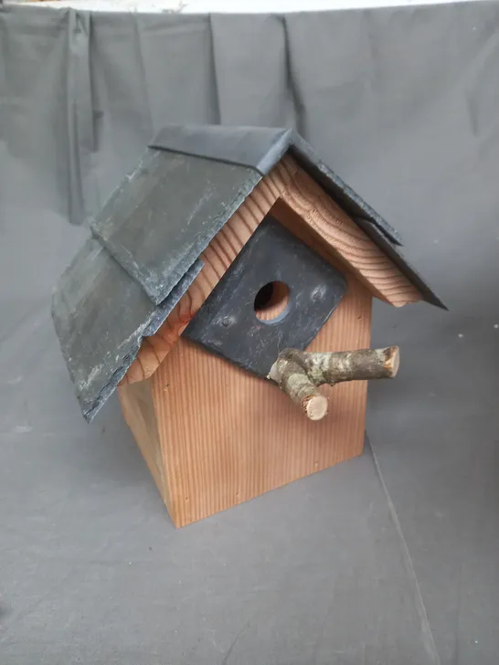 BOXED WILD SHACK HANDMADE BIRDHOUSE 