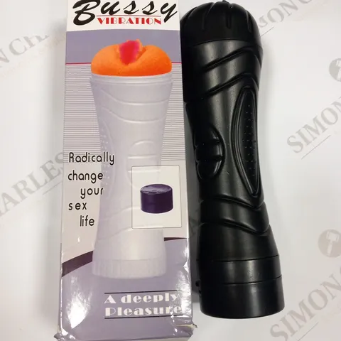 BOXED BUSSY VIBRATION FLESHLIGHT