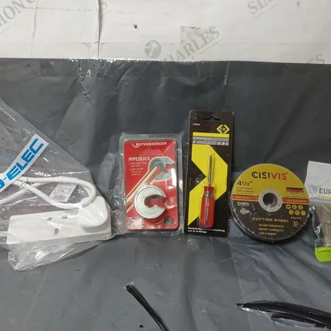 BOX OF APPROXIMATELY 15 ASSORTED ITEMS TO INCLUDE - EUROLITE LIGHT SWITCH , ROTHENBERGER PIPESLICE  , CISIVIS CUTTING WHEEL ETC