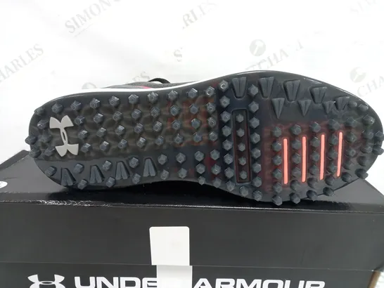 BOXED PAIR OF UNDER ARMOUR UA HOVR DRIVE SL WIDE SHOES IN BLACK - UK 10