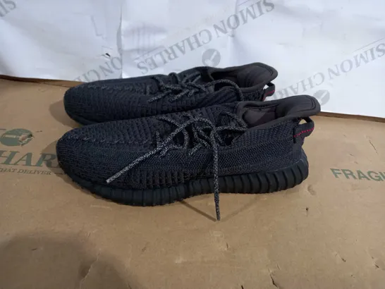 PAIR OF ADIDAS YEEZY'S SIZE 3