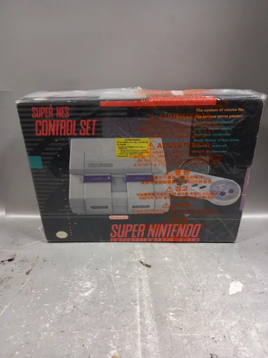 BOXED SUPER NINTENDO ENTERTAINMENT SYSTEM