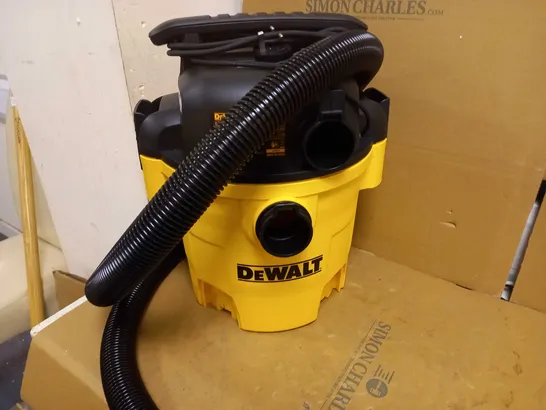 DEWALT DXV20P WET/DRY VAC BLACK & YELLOW 1050W