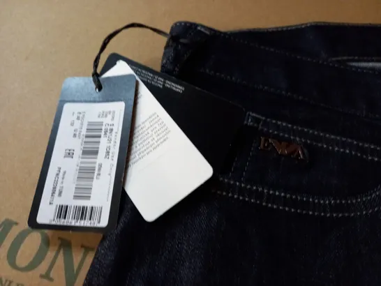 EMPORIO ARMANI J21 REGULAR FIT JEANS - W40 / L32