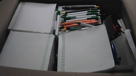 LARGE QUANTITY OF ASSORTED BALLPOINT PENS 
