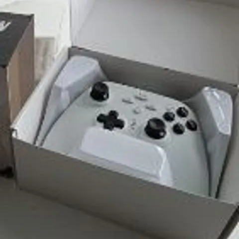 BOXED N2 GAMING CONTROLLER