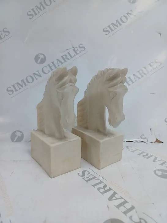 DESIGNER STONE HORSE BOOKENDS 