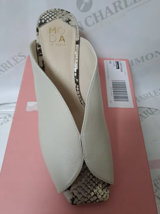 MODA IN PELLE LARYSSA SLIP ON PEEP TOE HEELED SANDAL SIZE 6.5 IN OFF WHITE 