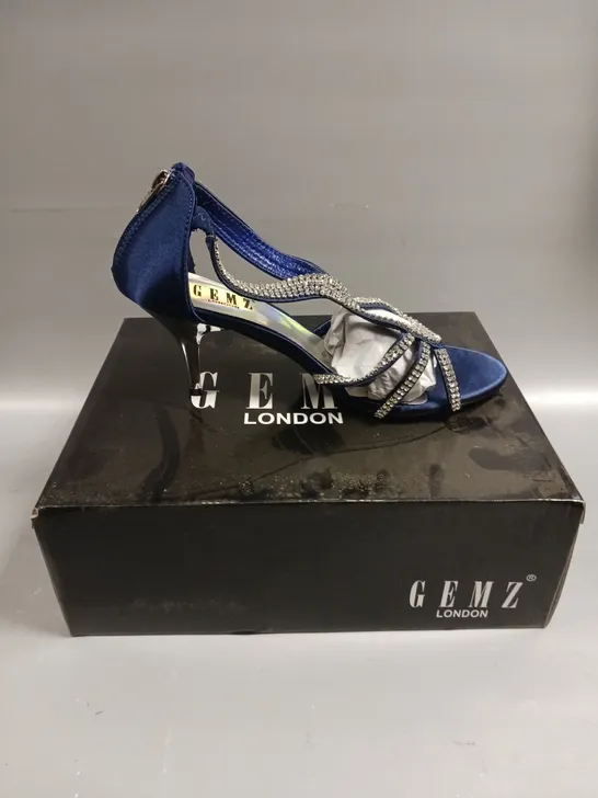 BOXED PAIR OF GEMZ LONDON OPEN TOE HIGH HEEL SHOES IN SATIN NAVY - 6	