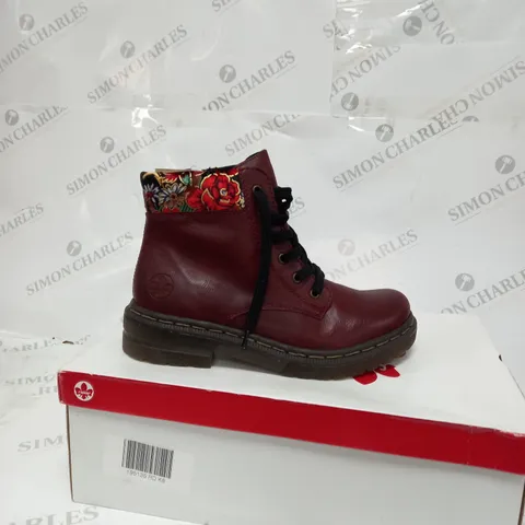 BOXED PAIR OF RIEKER BOOTS SIZE EUR 39