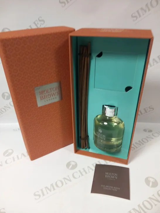 BOXED MOLTON BROWN AROMA REED GINGERLILY