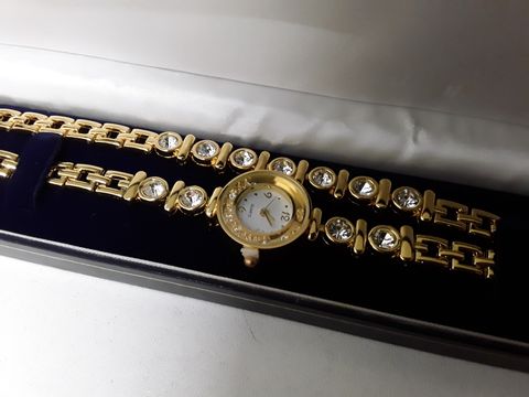 BOXED GOLD LOOK WATCH AND BRACELET SET