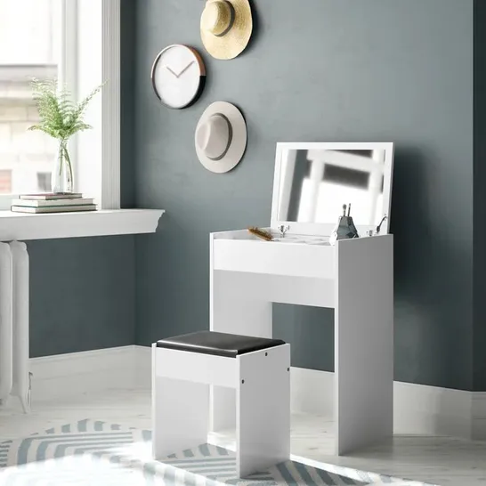 BOXED QUINCEY DRESSING TABLE WITH MIRROR (1 BOX)