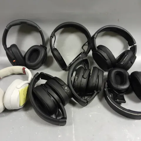 7 X UNBOXED SKULLCANDY WIRELESS HEADPHONES	