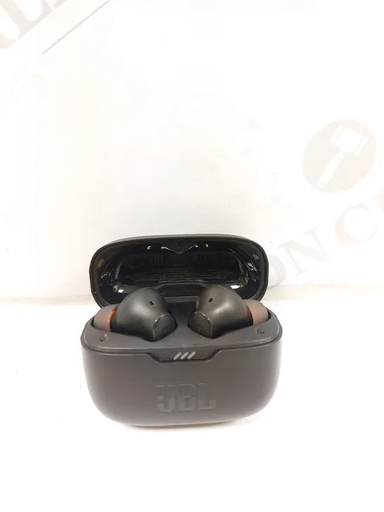 JBL TUNE 230NC TWS IN-EAR HEADPHONES