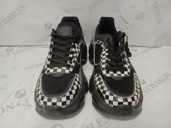 PAIR OF KOI DESIGNER VEGAN FORMATION CHEQUERED MEN'S ATOMIC TRAINERS - SIZE 42