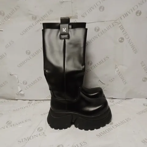 PAIR OF KOI DESIGNER VEGAN THE REAPER VILUN LONG BOOTS IN BLACK - SIZE 6