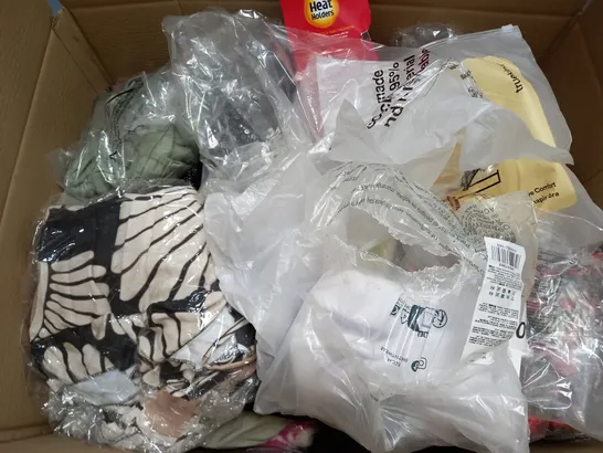 BOX OF APPROXIMATELY 22 ASSORTED CLOTHING ITEMS TO INCUDE - SOCKS , BRA , SKIRT ETC