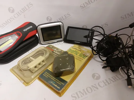 LOT OF 7 ITEMS INCLUDING GARMIN NAVIGATION, CELLNET TRAFFIC LINE, GADGET TRIPLE PHONE ADAPTER