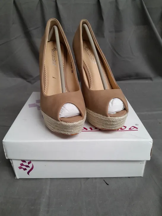 AVANDA LADIES HIGH HEELED PEEP TOE BEIGE SHOES SIZE EU 36