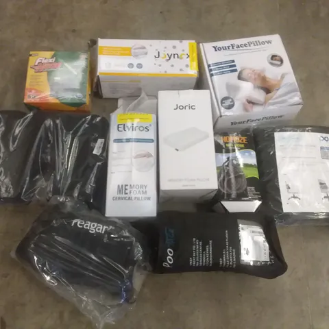 PALLET OF ASSORTED ITEMS INCLUDING FLEXI HOSE, YOURFACE PILLOW, JORIC MEMORY FOAM PILLOW, HOMOZE 50FT HOSE, INFINITE LUMBAR SEAT CUSHION, POOTACK SEAT CUSHION 