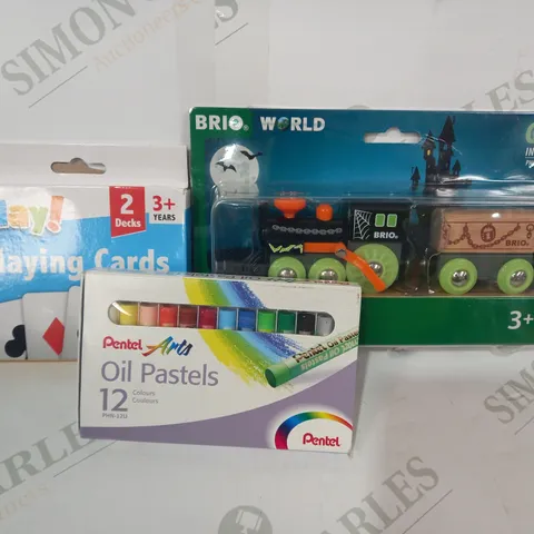 LOT OF APPROXIMATELY 10 ASSORTED TOYS AND GAMES TO INCLUDE BRIO WORLD GHOST TRAIN, OIL PASTELS, PLAYING CARDS, ETC