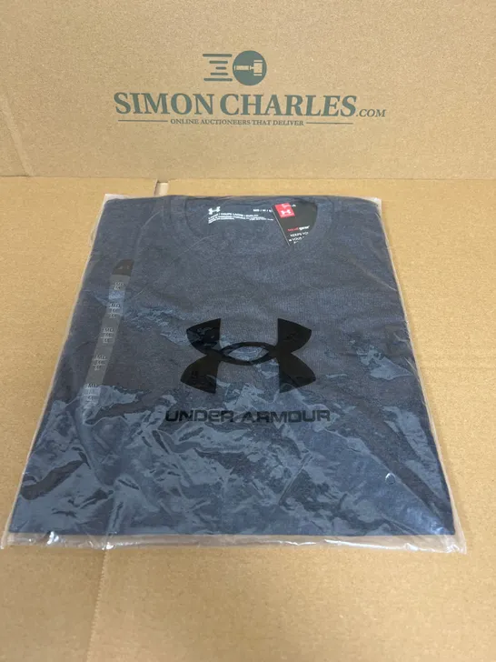 UNDER ARMOUR HEATGEAR TEE IN CHARCOAL GREY SIZE MEDIUM