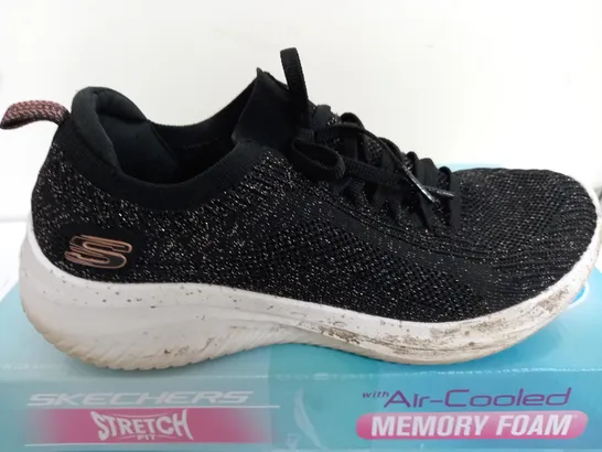 SKETCHERS STRETCH AIR-COOLED MEMORY FOAM LACED SNEAKERS (UK 6)