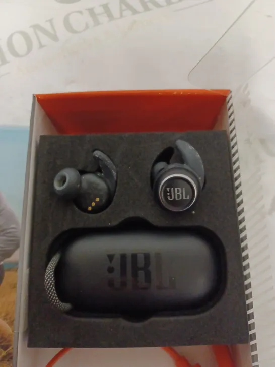 JBL 1P67 BLUETOOTH NOISE CANCELLING HEADPHONES