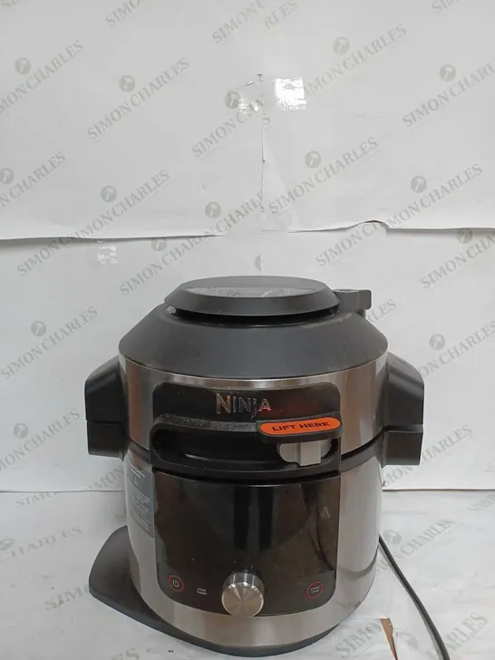 NINJA FOODI SMARTLID 7.5L MULTI COOKER & AIR FRYER