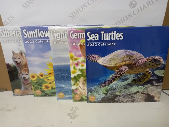 LOT OF 10 ASSORTED CALENDERS - 2022 TO INCLUDE SEA TURTLES, LIGHTHOUSES, SUNFLOWERS, ETC