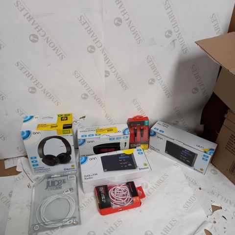 LOT OF ASSORTED ITEMS TO INCLUDE HEADPHONES, USB CABLES AND ALARM CLOCKS