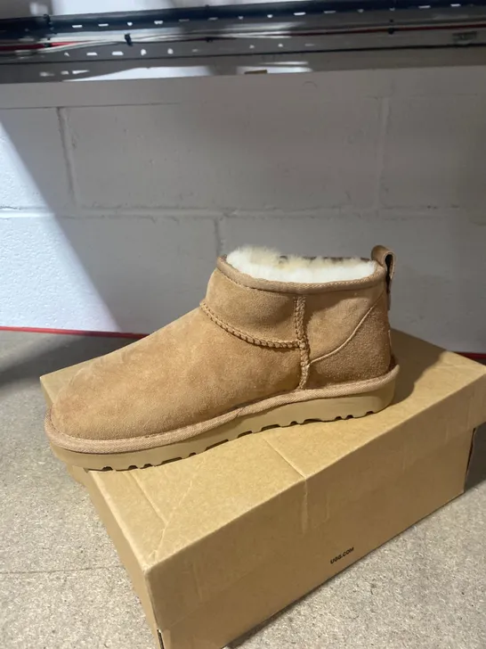 BOXED PAIR OF UGG CLASSIC ULTRA MINI SHOES SIZE 4