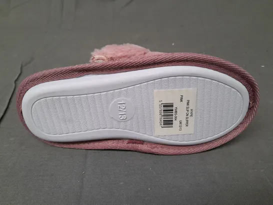 PAIR OF HYPE SLIPPERS IN PINK SIZE UK CHILDRENS 12/13
