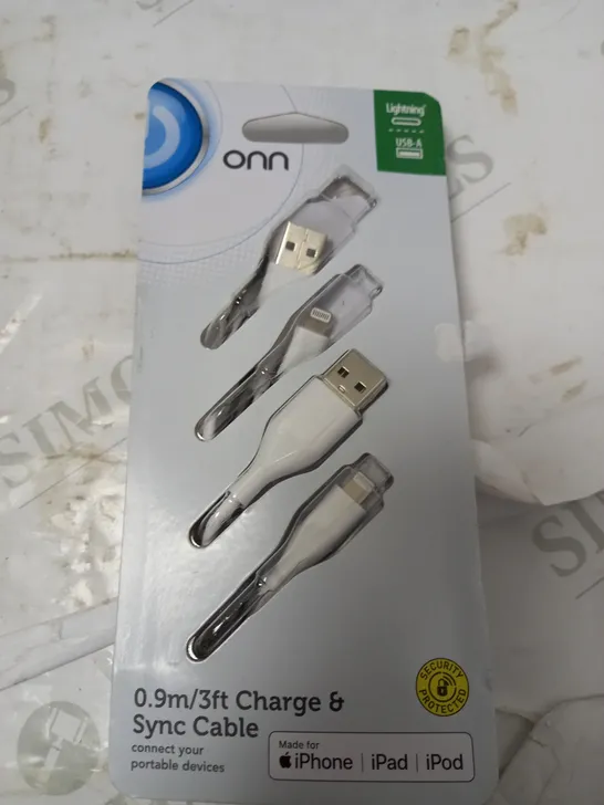 ONN 0.9M CHARGE A\ND SYNC CABLE