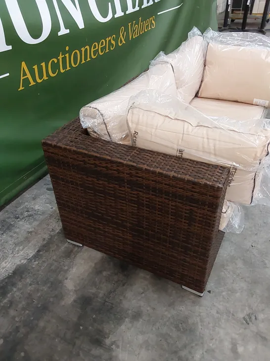 DESIGNER RATTAN 2 SEATER GARDEN/PATIO SOFA IN CHOCOLATE MIX AND COFFEE CREAM COLOUR WITH CUSHIONS