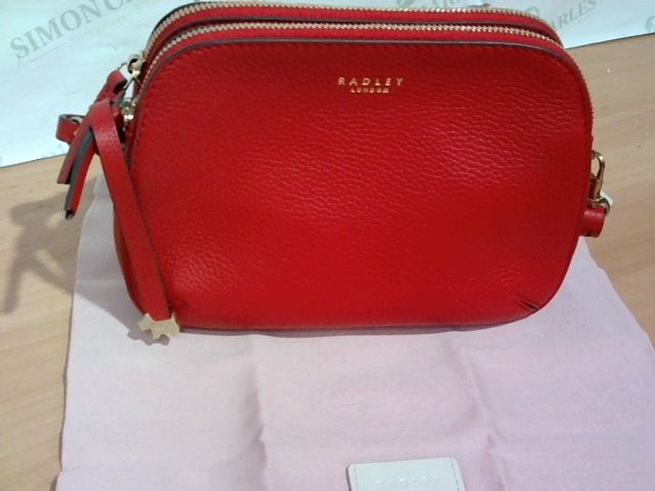 DUKES PLACE MEDIUM ZIP TOP CROSSBODY BAG 3165740Simon Charles Auctioneers