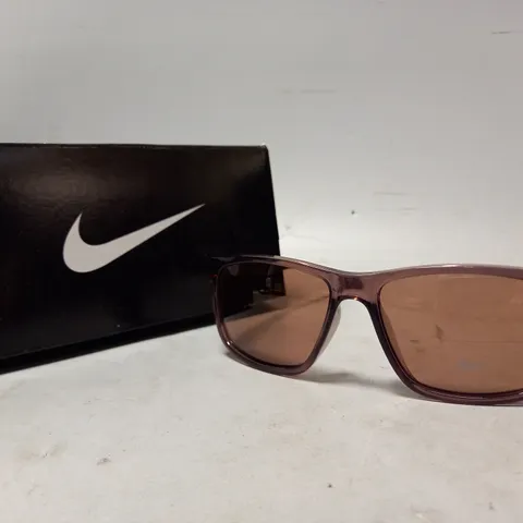 BOXED NIKE CHASER ACCENT SUNGLASSES IN SMOKEY MAUVE/COPPER